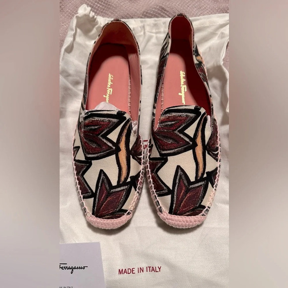 New Salvatore Ferragamo Sue Espadrille Flat Size 6.5 - Picture 7 of 16